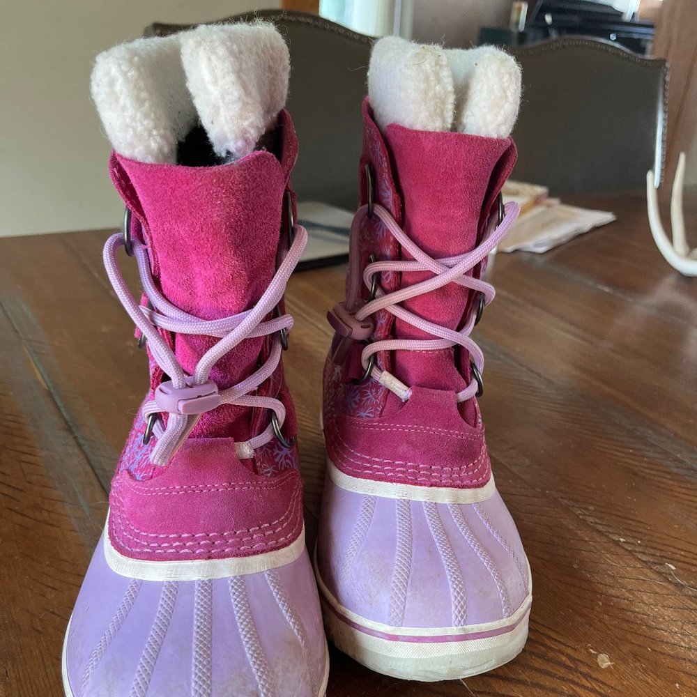 Sorel Youth snow boots